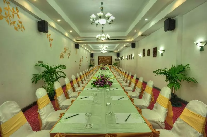 هتل Jomtien Garden & Resort