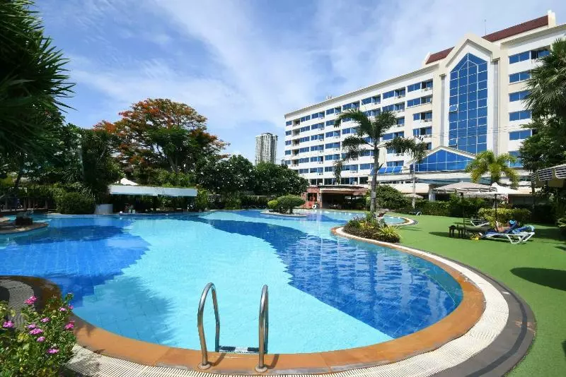 هتل Jomtien Garden & Resort