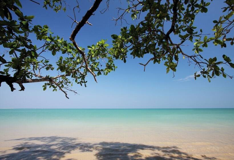 Kantary Beach Hotel Villas & Suites