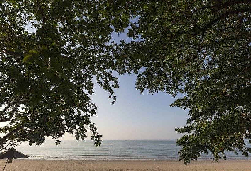 Kantary Beach Hotel Villas & Suites