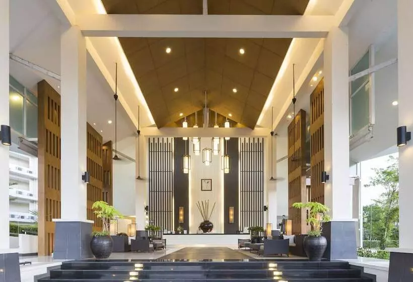 Kantary Beach Hotel Villas & Suites