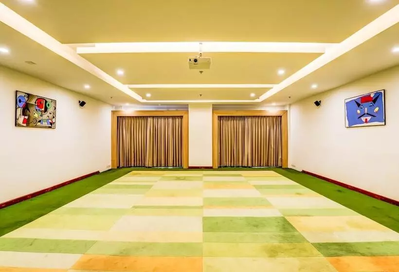 Lemon Tree Hotel Electronics City