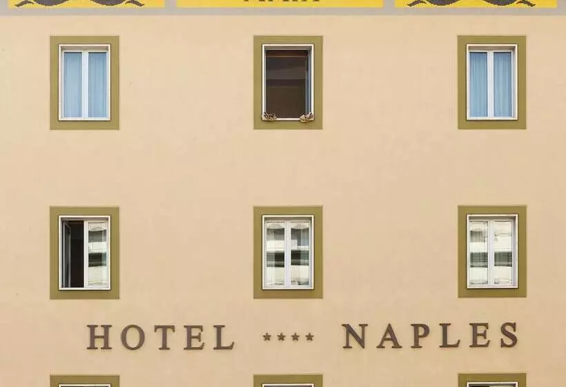 هتل Naples