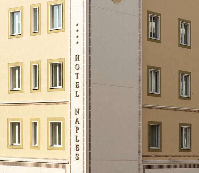 هتل Naples