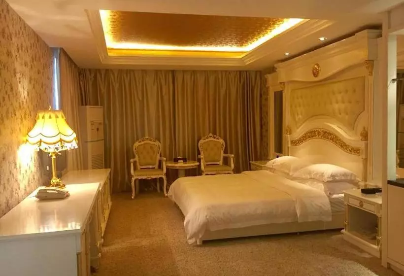 Hotel New West Street International