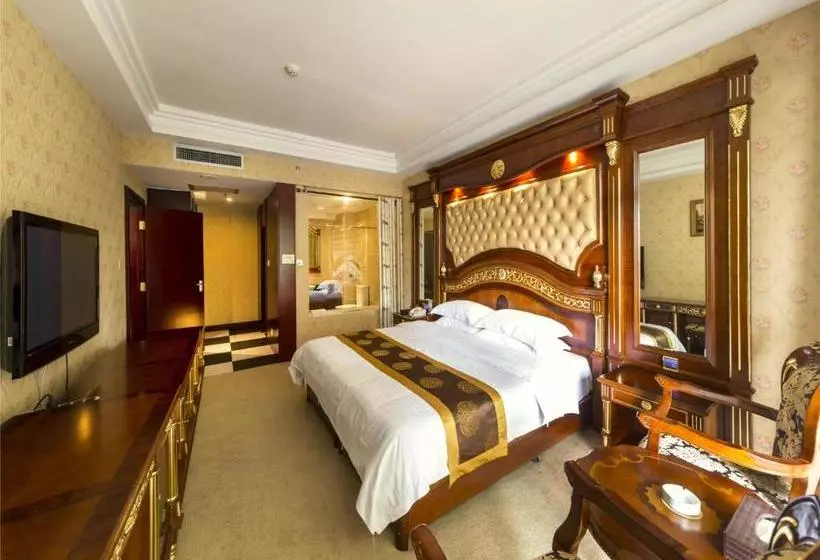 Hotel New West Street International