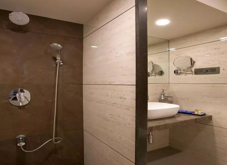 Отель Planet Residency