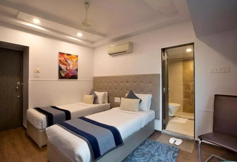 Отель Planet Residency