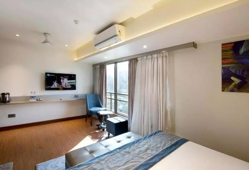 Отель Planet Residency