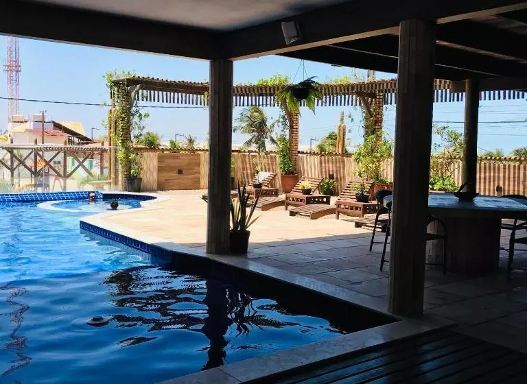 ホテル Pousada Latitude