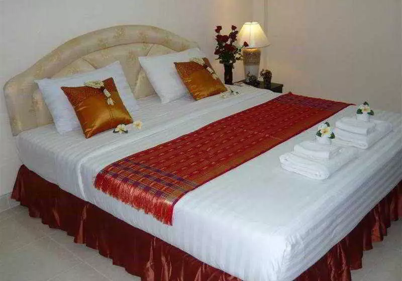 ホテル Queen's Garden Resort At River View