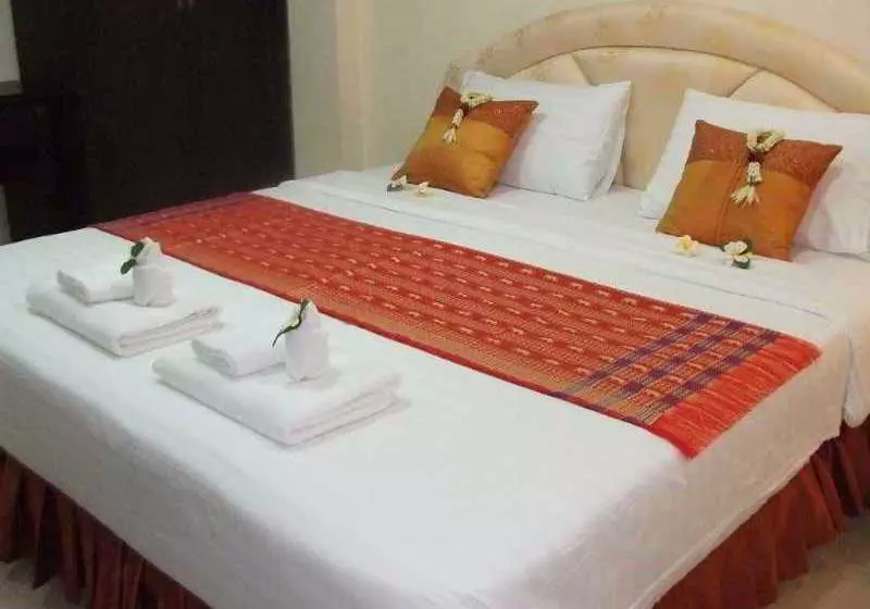 ホテル Queen's Garden Resort At River View