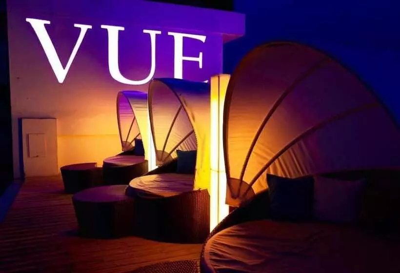 호텔 Ramada By Wyndham Jaipur North