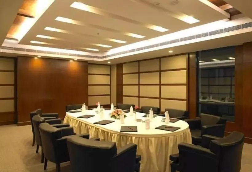 호텔 Ramada By Wyndham Jaipur North