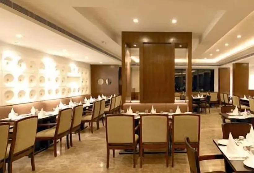 호텔 Ramada By Wyndham Jaipur North