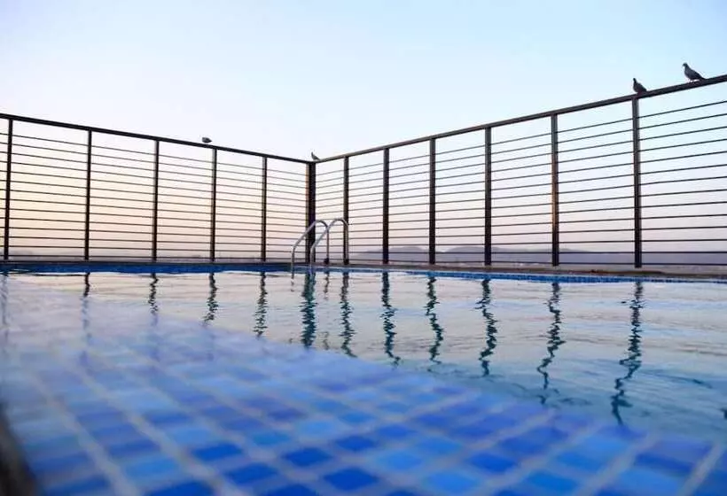 호텔 Ramada By Wyndham Jaipur North