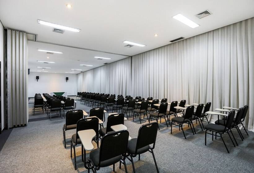 Отель San Diego Suites Ipatinga