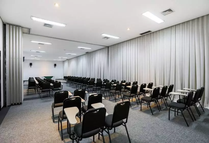 ホテル San Diego Suites Ipatinga