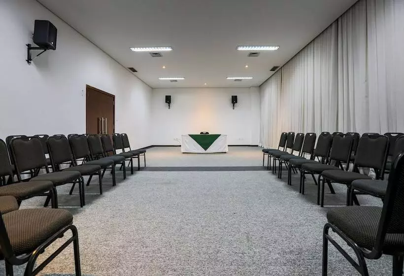 ホテル San Diego Suites Ipatinga