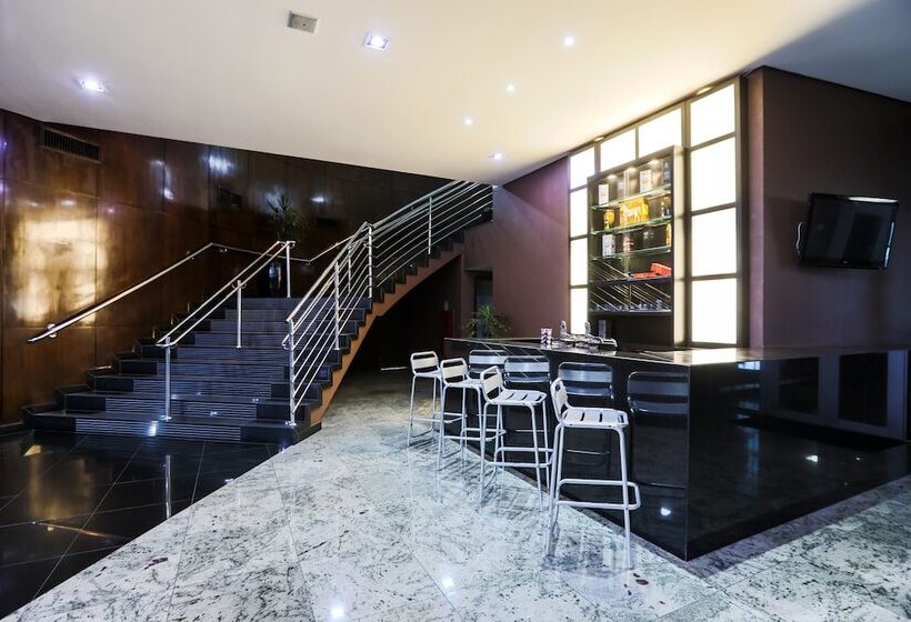 Отель San Diego Suites Ipatinga