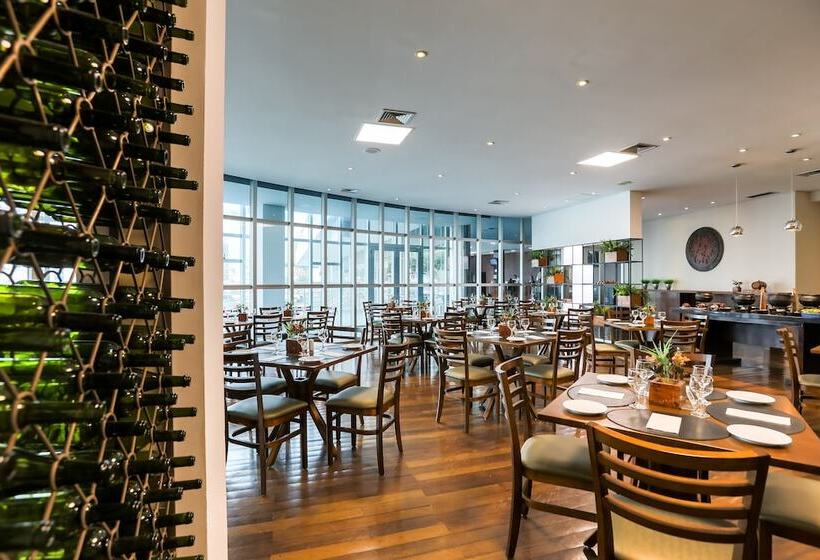 Отель San Diego Suites Ipatinga