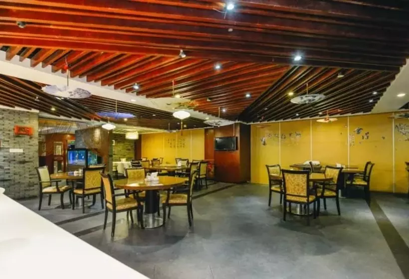 ホテル Shanghai Hongqiao Huangxin International