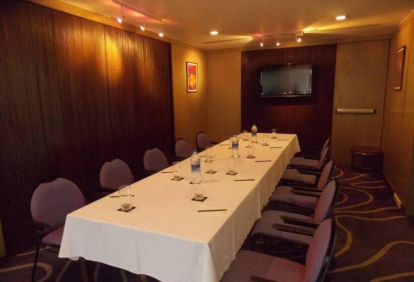 هتل Studio Estique