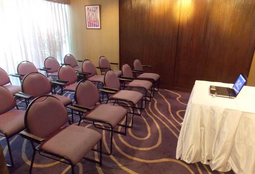 هتل Studio Estique