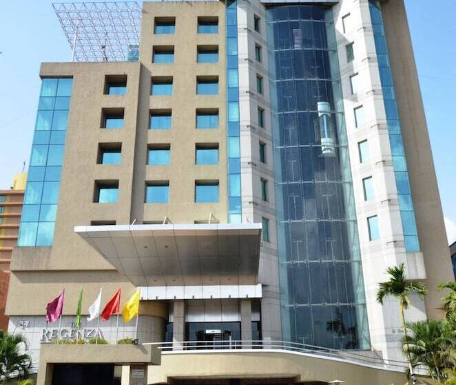 Отель The Regenza By Tunga