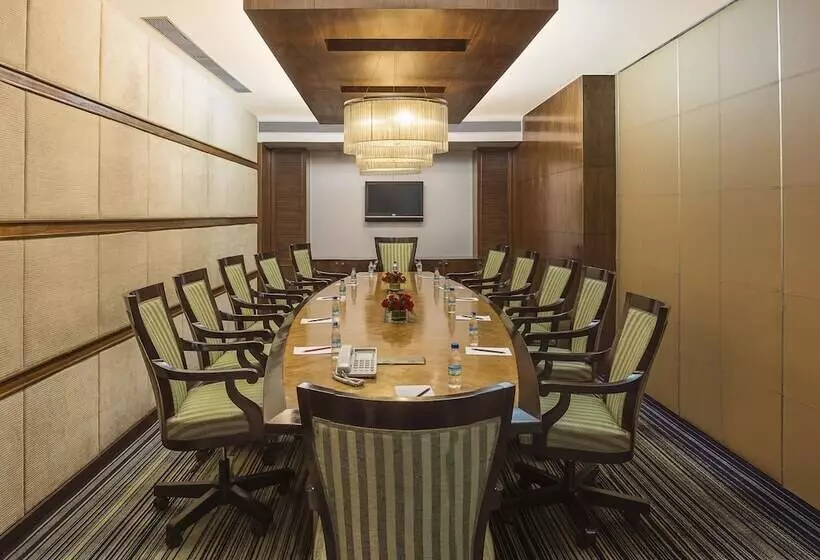 Hotel The Regenza By Tunga