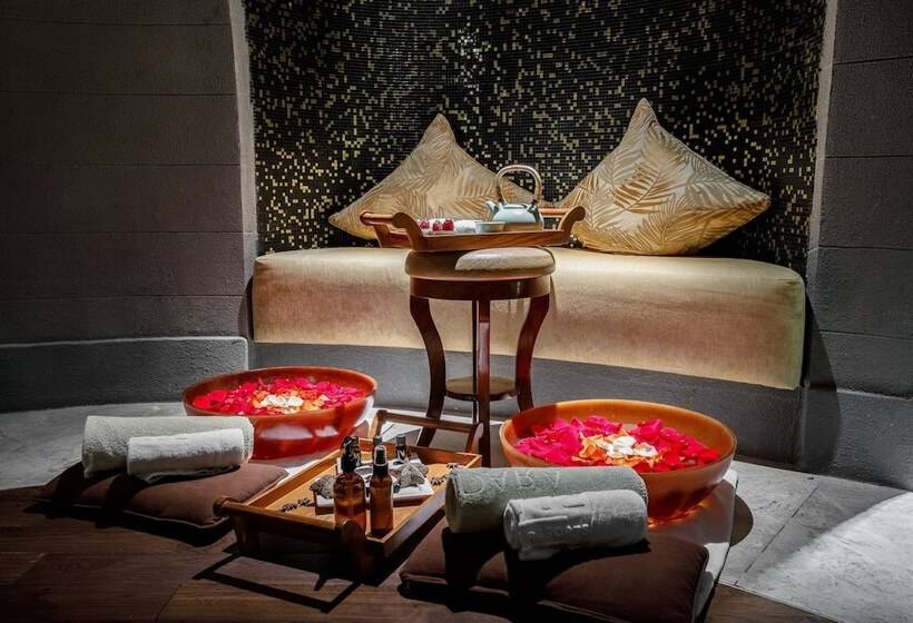 Lotte Hotel Moscow The Leading Hotels Of The World