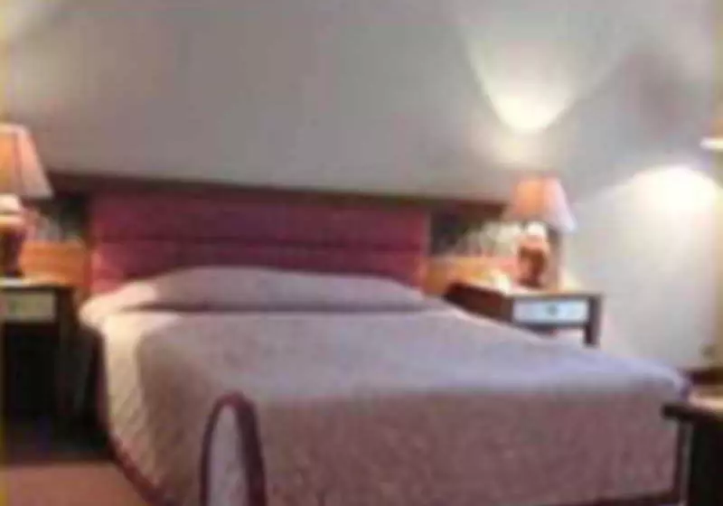 Mandarin Golden Valley Hotel & Spa