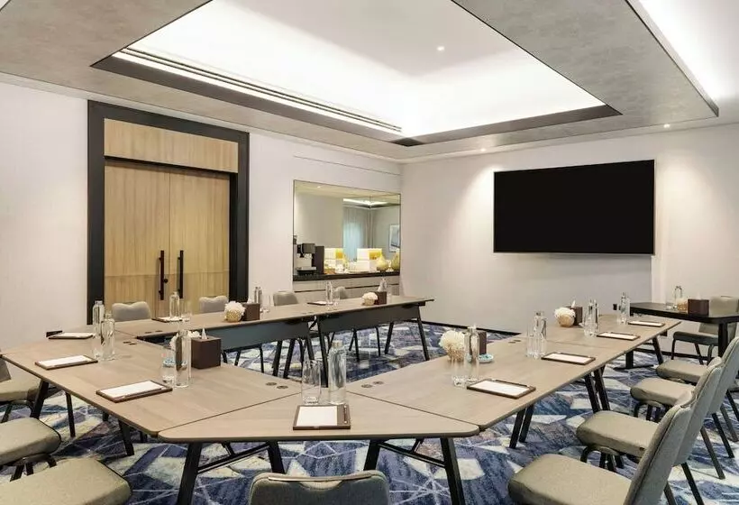Sheraton Mall Of The Emirates Hotel, Dubai