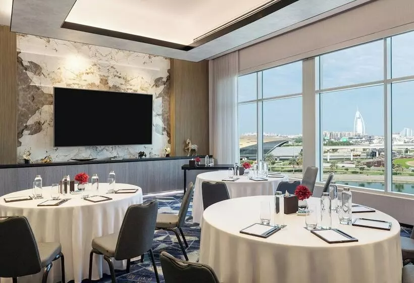 Sheraton Mall Of The Emirates Hotel, Dubai
