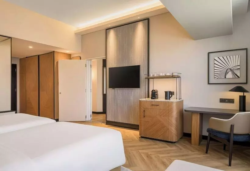 Sheraton Mall Of The Emirates Hotel, Dubai