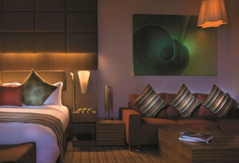 Traders Hotel, Abu Dhabi