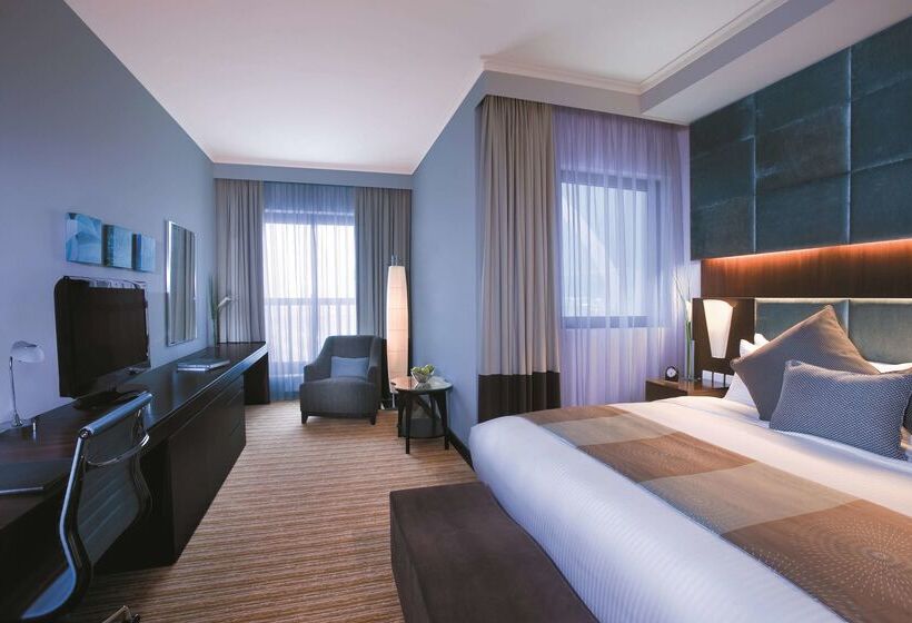 Traders Hotel, Abu Dhabi