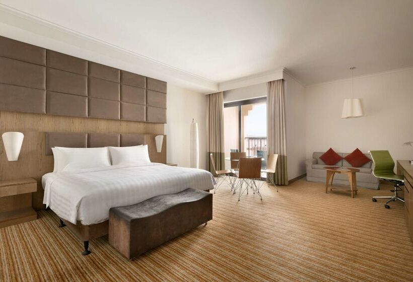 Traders Hotel, Abu Dhabi