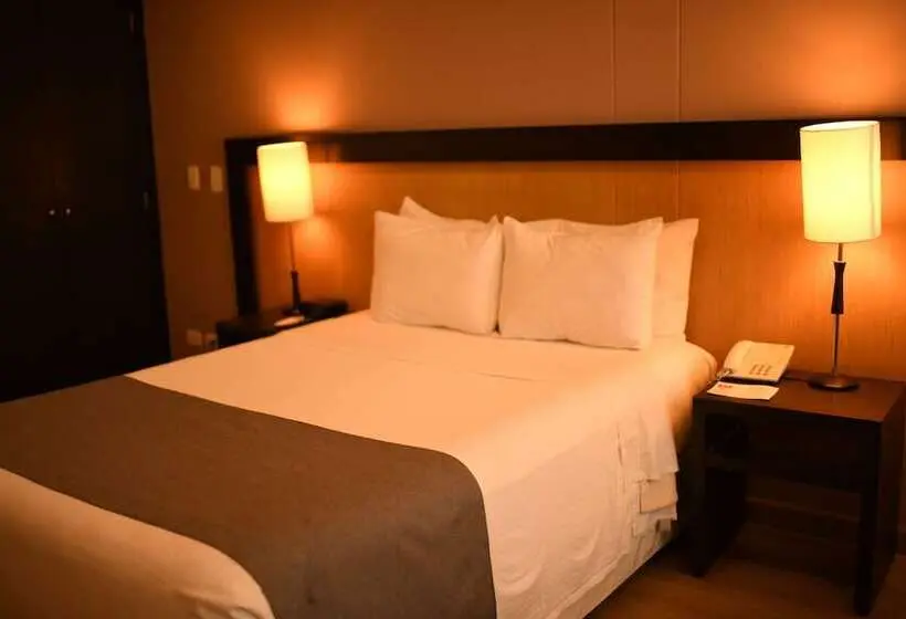 Best Western Plus Hotel San Diego