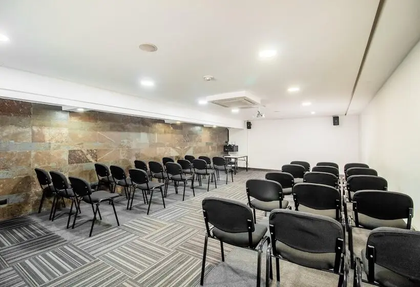 Best Western Plus Hotel San Diego
