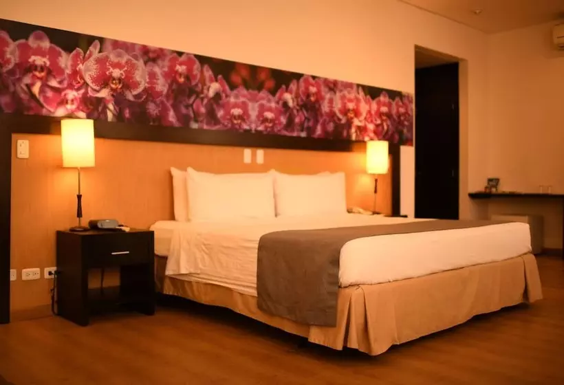 Best Western Plus Hotel San Diego