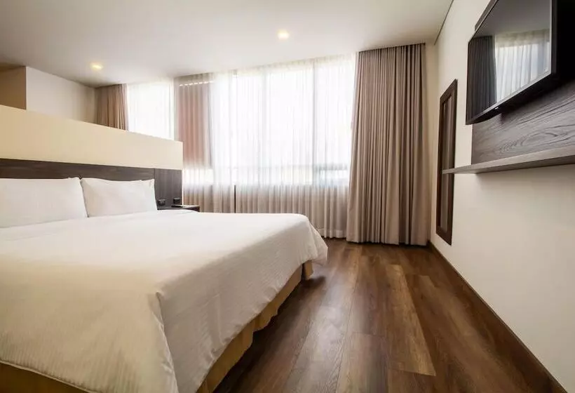 Best Western Plus Hotel San Diego