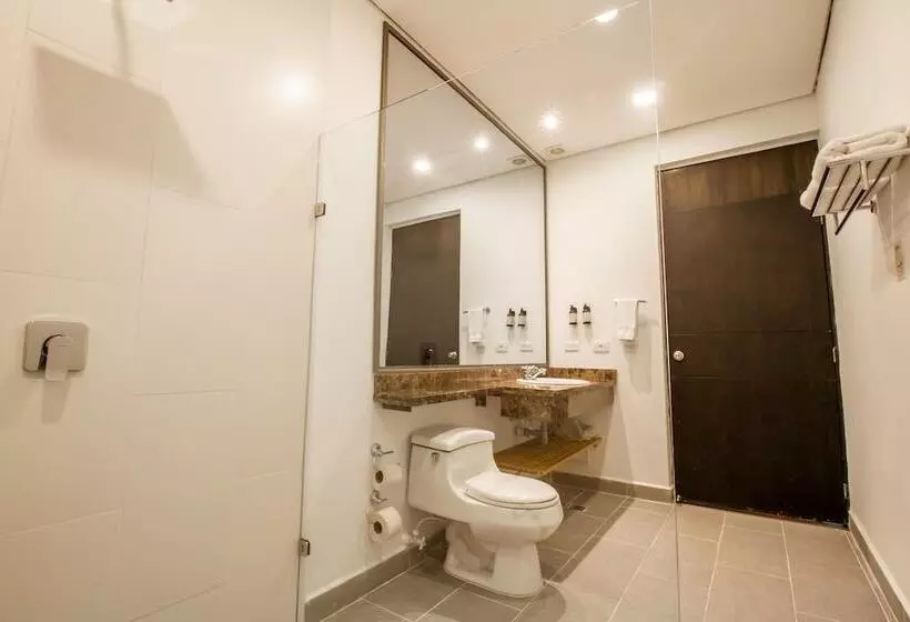 Best Western Plus Hotel San Diego