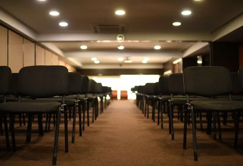 Best Western Plus Hotel San Diego