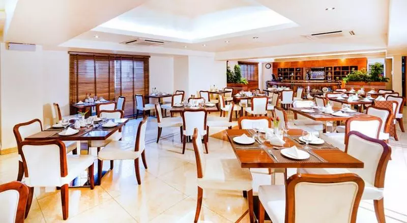 Golden Sands Hotel Apartments