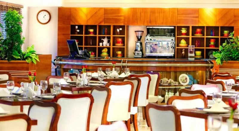 Golden Sands Hotel Apartments