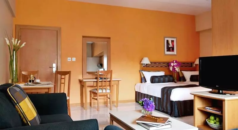 Golden Sands Hotel Apartments