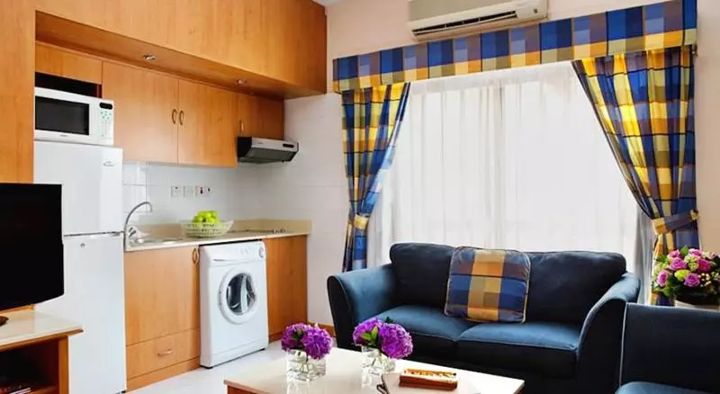 Golden Sands Hotel Apartments