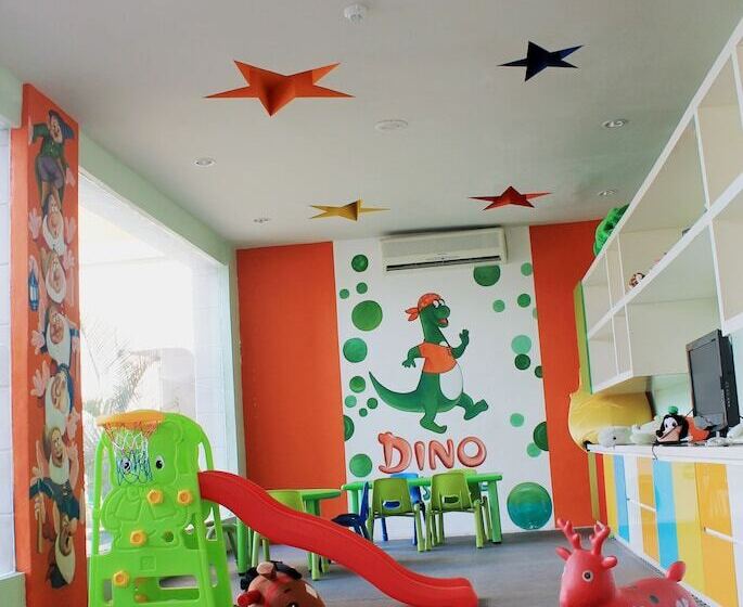 Harris Hotel & Residences Riverview Kuta, Bali