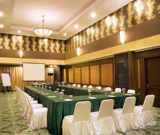 Aston Tropicana Hotel Bandung